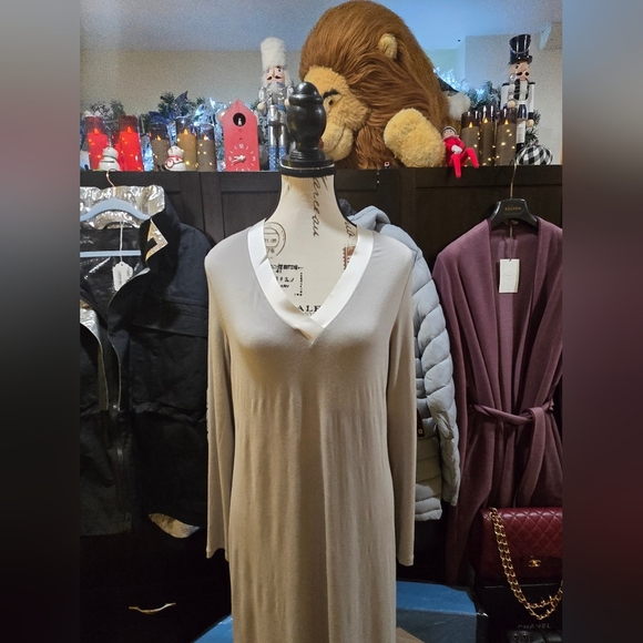 Frette Cascade Luxury Loungewear 2025 NWT  Grey / White Nightgown Silk & Cotton - Picture 4 of 16